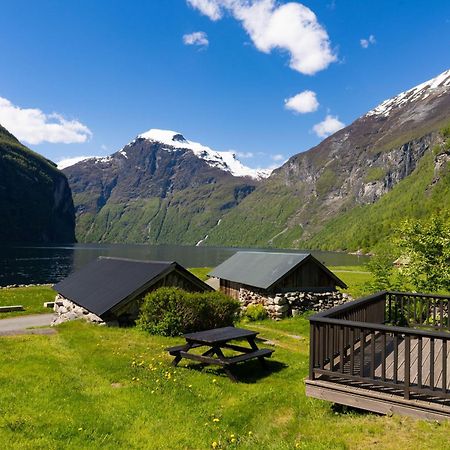 Geirangerfjorden Feriesenter Hotel Екстериор снимка