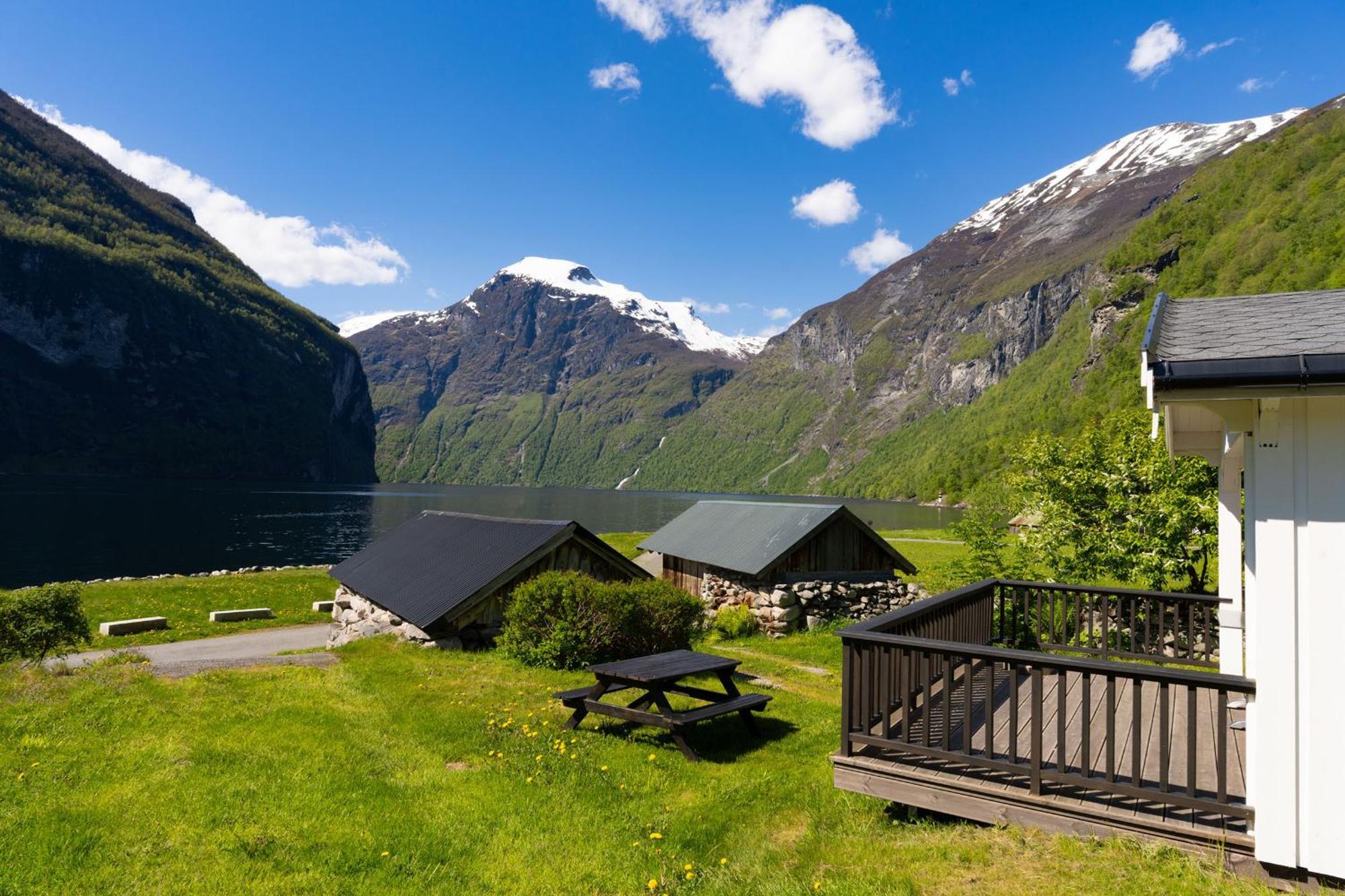 Geirangerfjorden Feriesenter Hotel Екстериор снимка